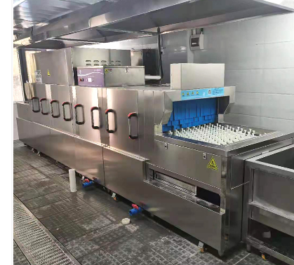 很多企業(yè)都贊同食堂洗碗機(jī)比人工洗碗合適一些