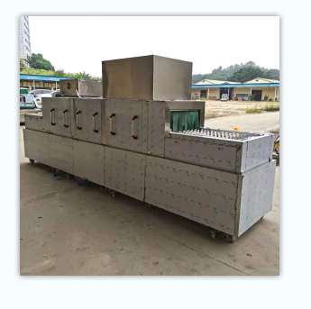 很多人一致認(rèn)可商用洗碗機(jī)在特性層面好于家用洗碗機(jī)