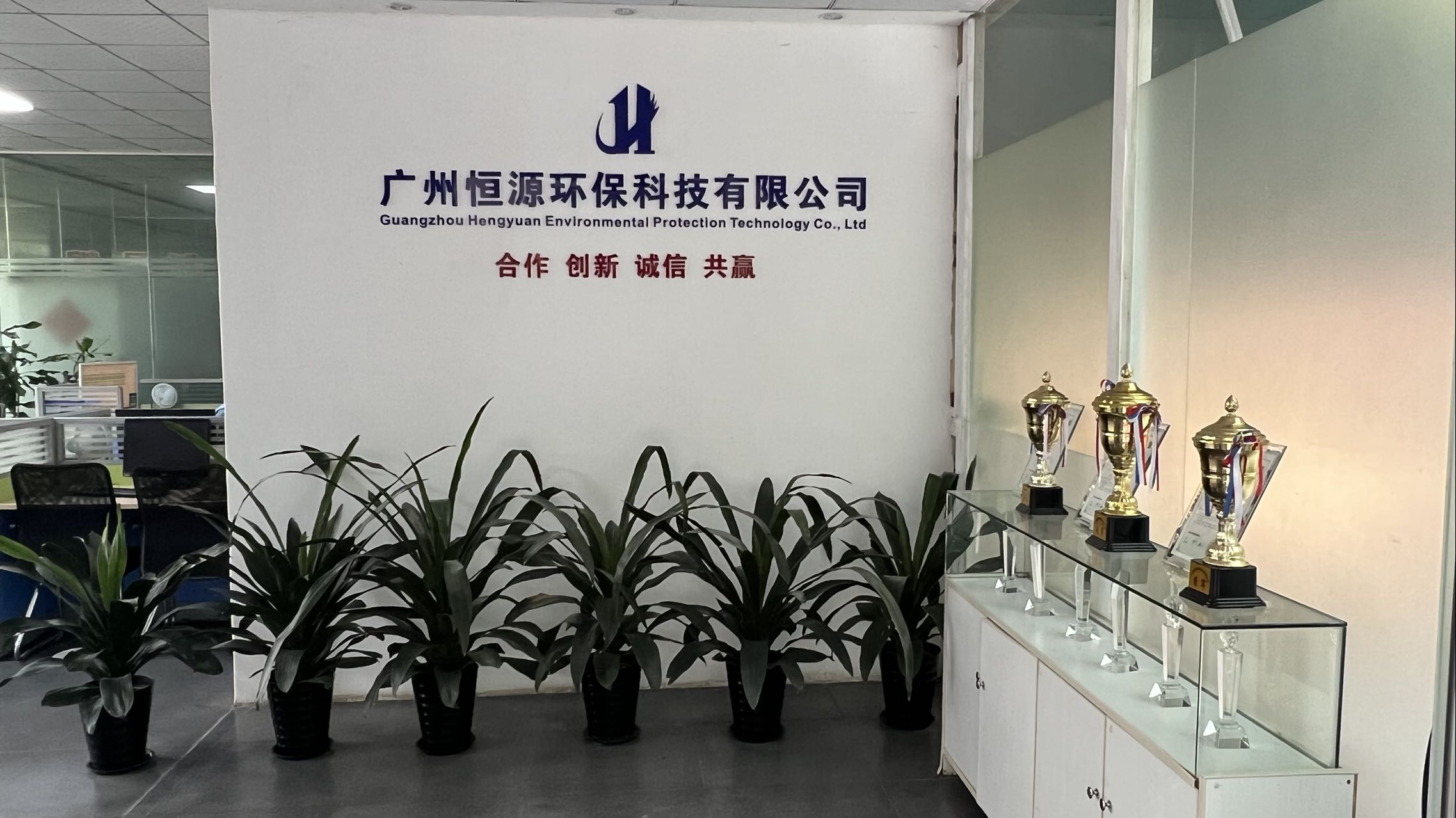餐具消毒酒店洗碗設(shè)備是如何做到的